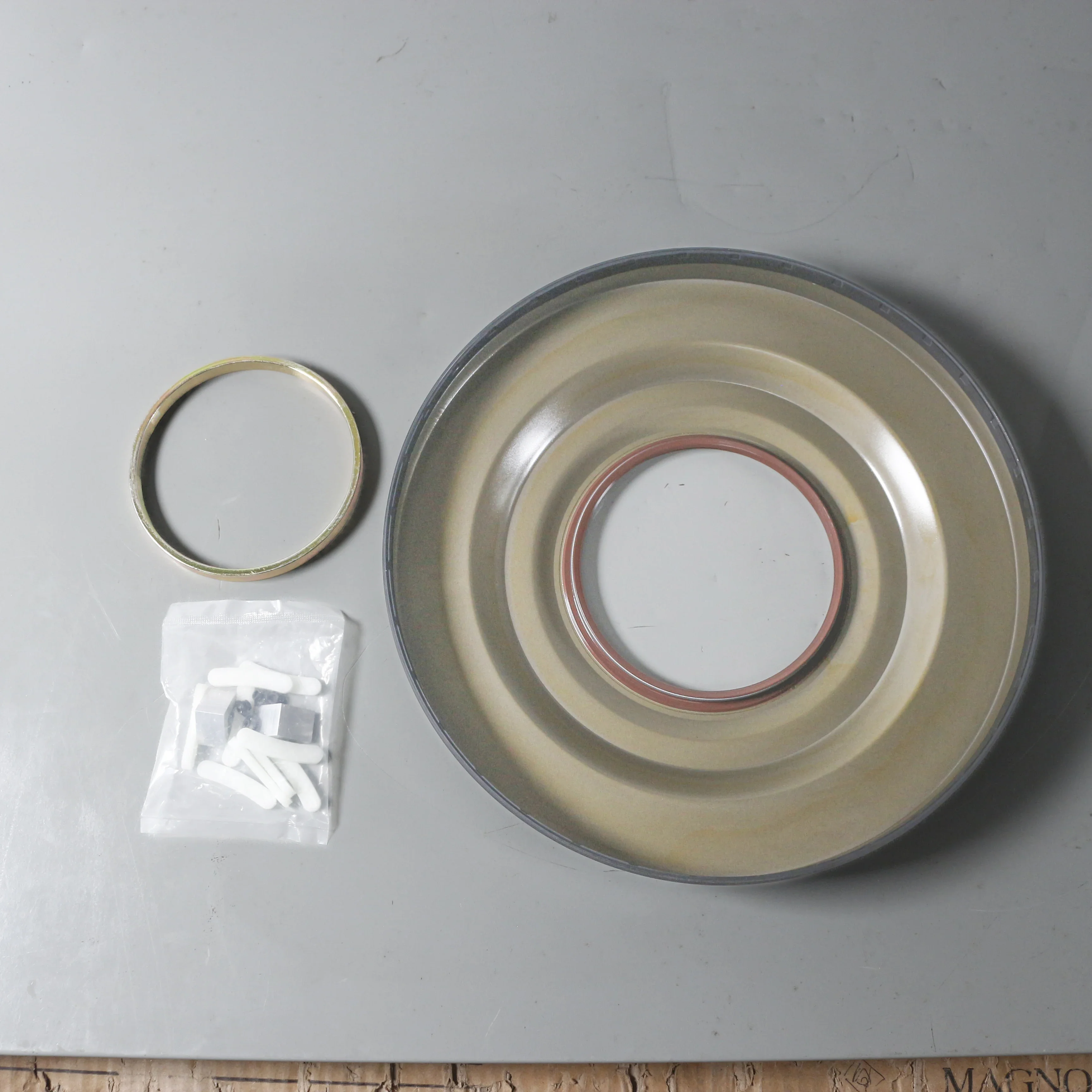 Hot Sale Improved Oil Seal 409400A MPS6 NAK Automatic Transmission Parts for Vol vo Gearboxes