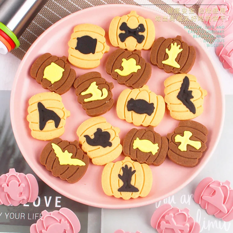 1Box Cute Cookie Model Pink Plastic Cookie Cutters Halloween Theme Pumpkin Bat Ghost Witch Mold DIY Cake Baking Party Decoration
