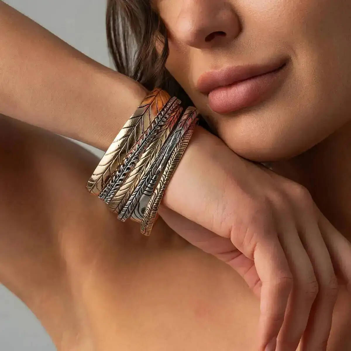 KunJoe 6Pcs/set Vintage Punk Mix Color Metal texture Bangles Bracelets Women Boho Ethnic Retro Carve Bangle Lady Jewelry 2026