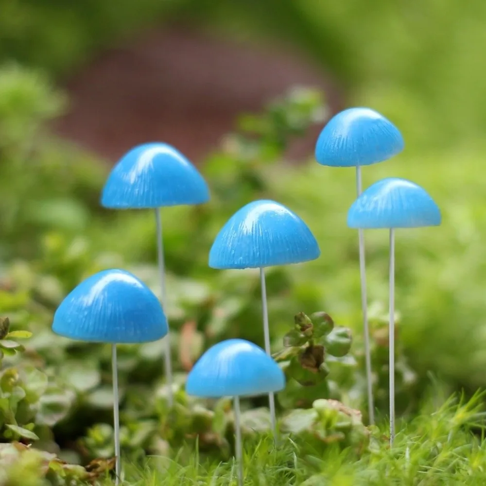 6PCS/SET Resin Simulated Mushroom Stakes Weatherproof Creative Potted Plant Plugin Miniature Mushroom Bonsai Decoration