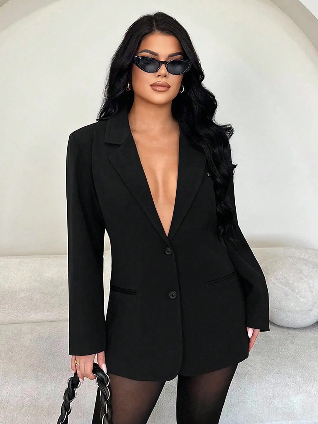 سترة نسائية سوداء كبيرة الحجم، بأسلوب أنيق وبسيط، متعددة الاستخدامات للمناسبات العادية والمكتب والحفلات والمواعيد