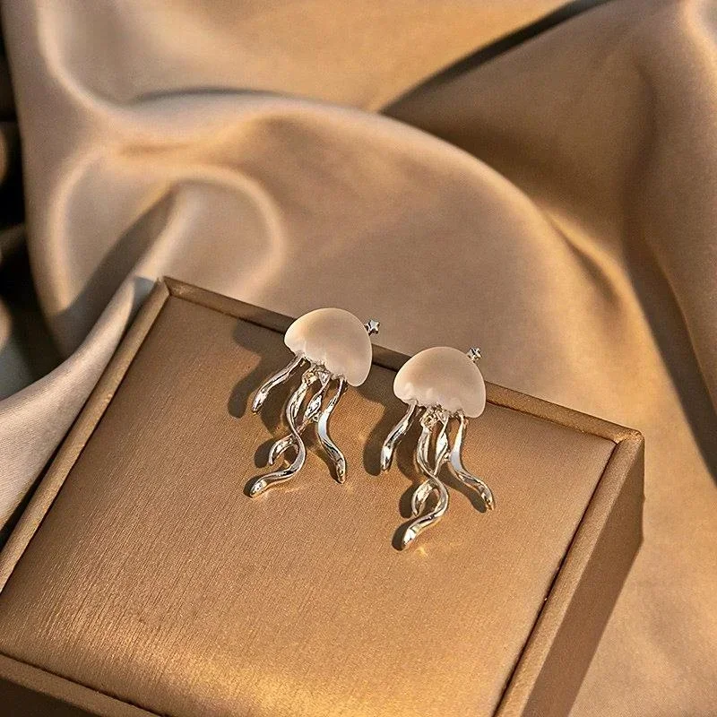 Elegant Deep Sea Jellyfish Cute Earrings Simple Feminine Pendant Fashion Girls Creative Gifts Accessories for Women Gifts