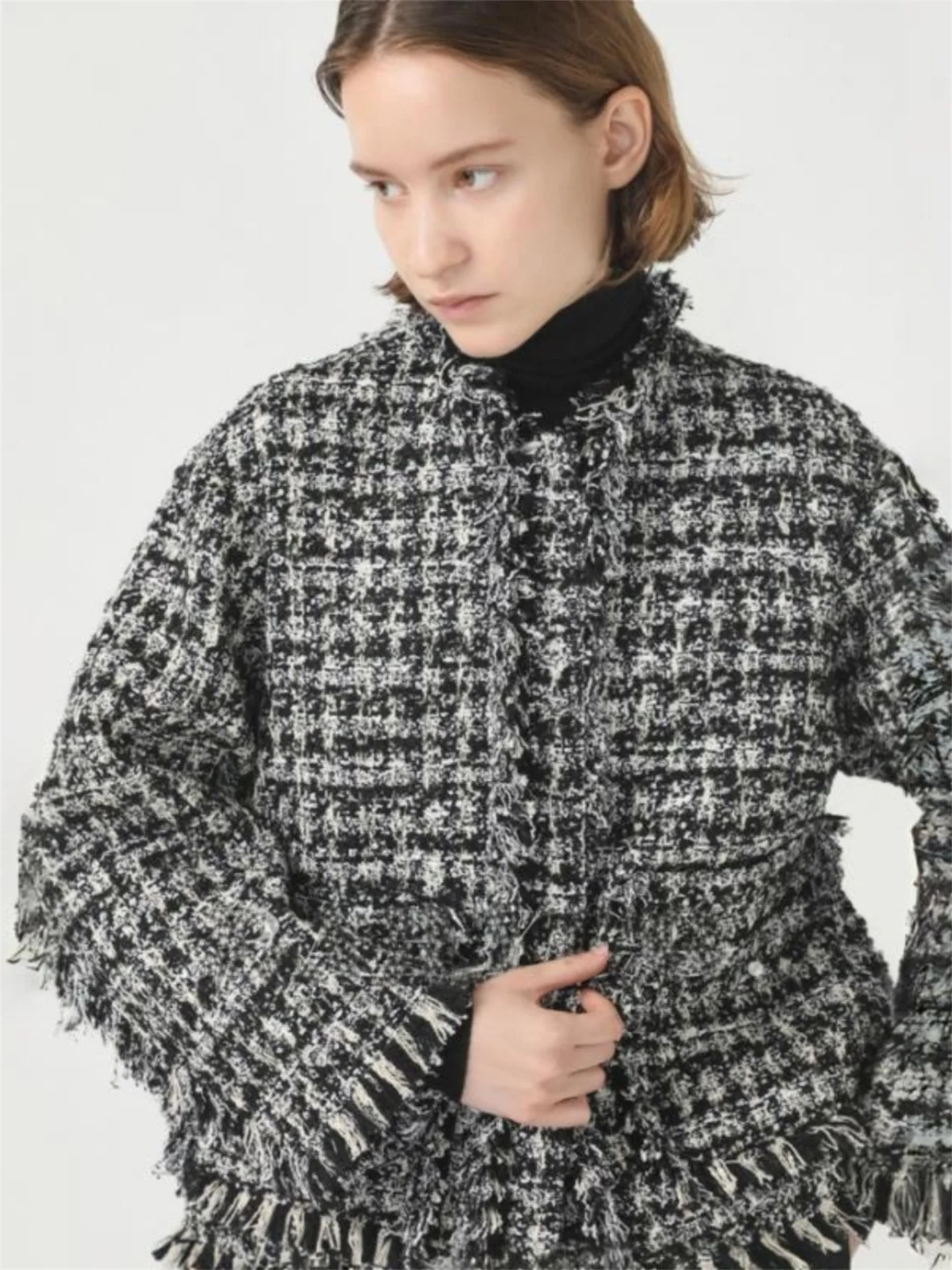 

Роскошная этикетка в стиле ретро, свободное шерстяное клетчатое пальто с кисточками и широкими лацканами, длинное пальто на пуговицах Ele Ladylike Sle