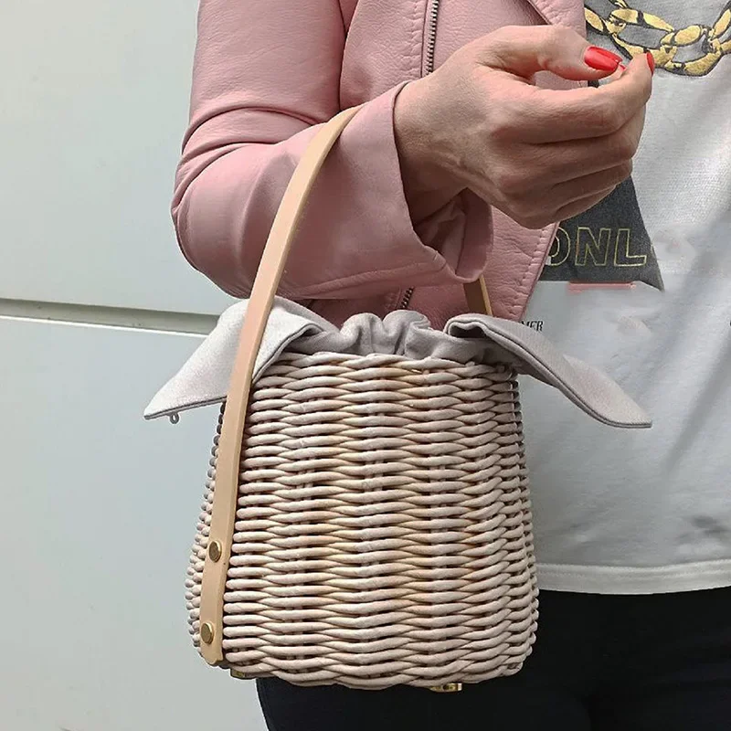 สายสะพายกระเป๋าทำมือ 2 ชิ้น หนัง PU สายรัดเปลี่ยนสำหรับกระเป๋าแฟชั่นแบบทอ อุปกรณ์เสริม DIY สายสะพายไหล่สำหรับกระเป๋าถือและกระเป๋าโท้ท