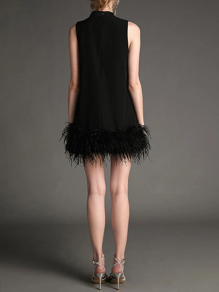 GALCAUR Solide Ärmelloses Kleid Für Frauen Rundhals Patchwork Federn Temperament Mini Kleider Weibliche Kleidung 2025, Stil Neue