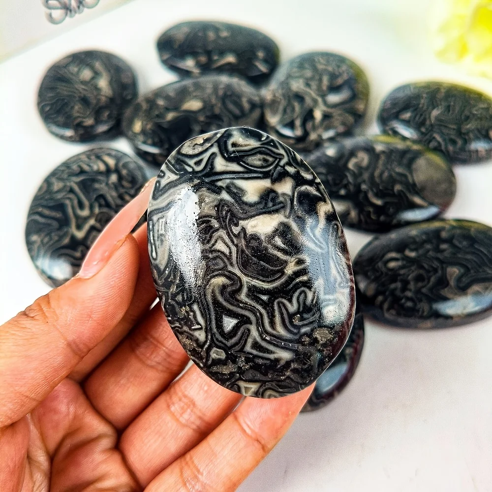 Natural Dragon Patterned Stone Picasso Striped Crystal Palm Ornament, Crystal Stripe Love Texture