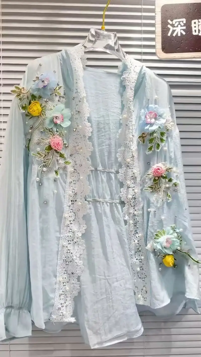 Neu atmungsaktive Kapuzen-Sonnenschutz-Shirts, Blusen für Damen, langärmelige Strickjacke, Tops, Spitzenstickerei, 3D-Blumen-Kleidung