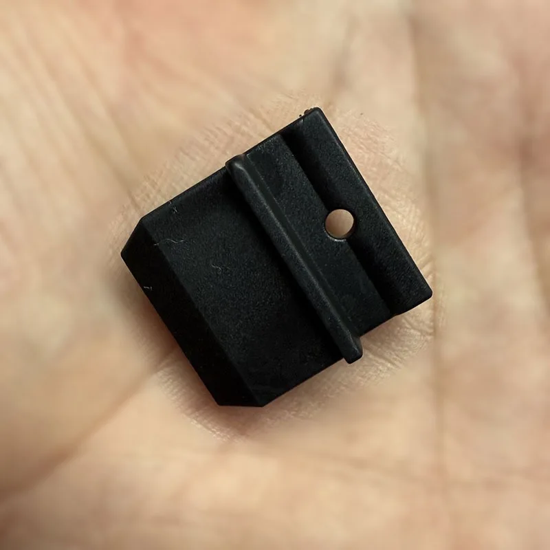 QSFP dust plug 100pcs zQSFP+plug QSFP28 dust cap QSFP-DD cage soft rubber cover rubber TPU black