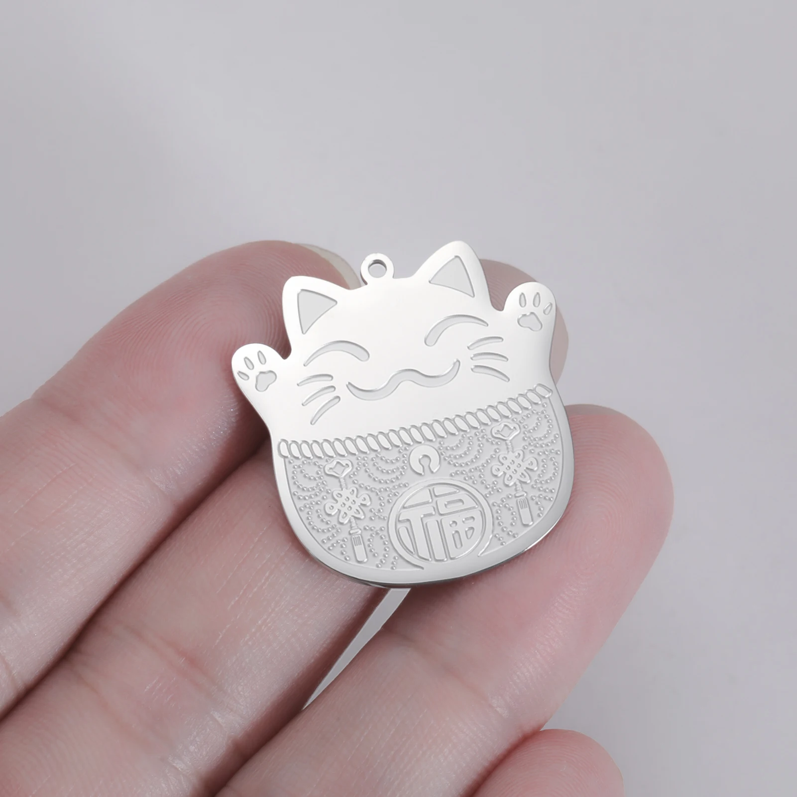 1 szt. Mini zawieszka Maneki Neko, szczęśliwy kotek, amulet do samodzielnego tworzenia biżuterii o tematyce szczęścia, naszyjników.
