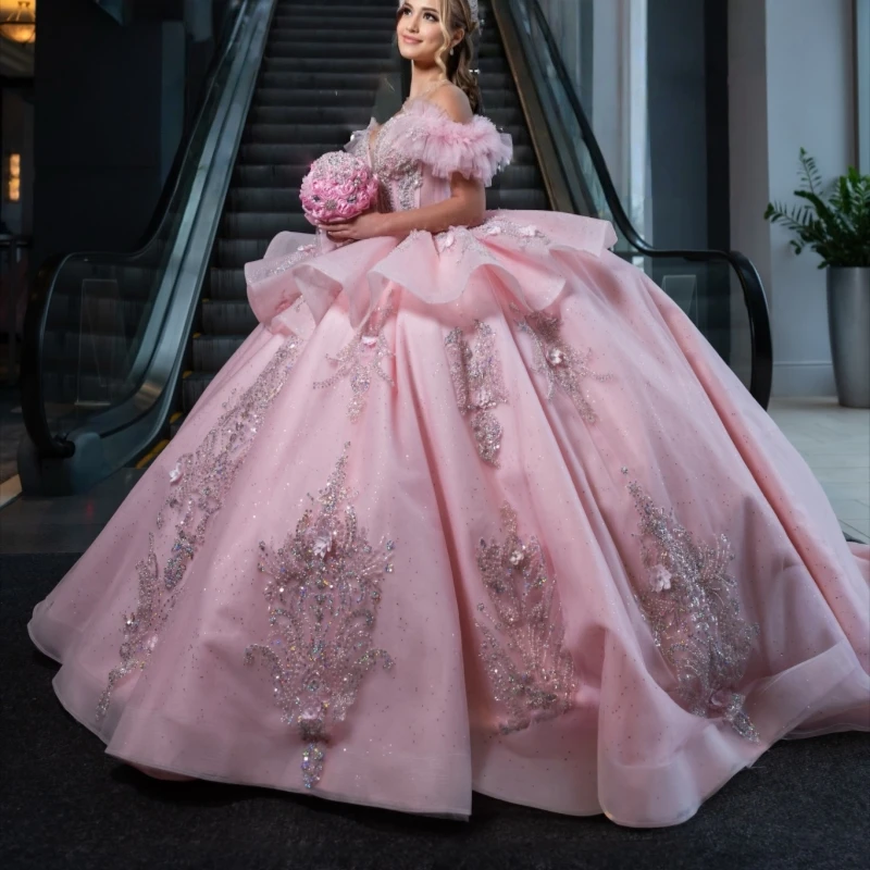 

Pink Shiny Ball Gown Quinceanera Dresses 2026 Sequin Applique Lace Beading Crystal Tull Corset Off Shoulder Sweet 16 Dress Years