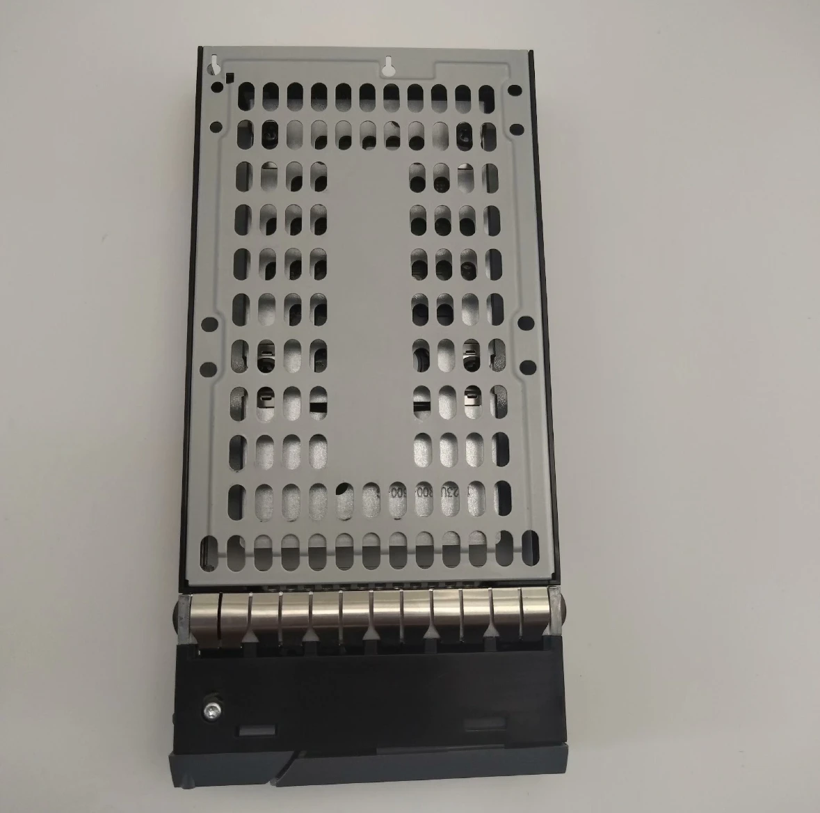 

For X412B-R6 X90-412B-R6 108-00405 600G 15K SAS 3.5 hard drive