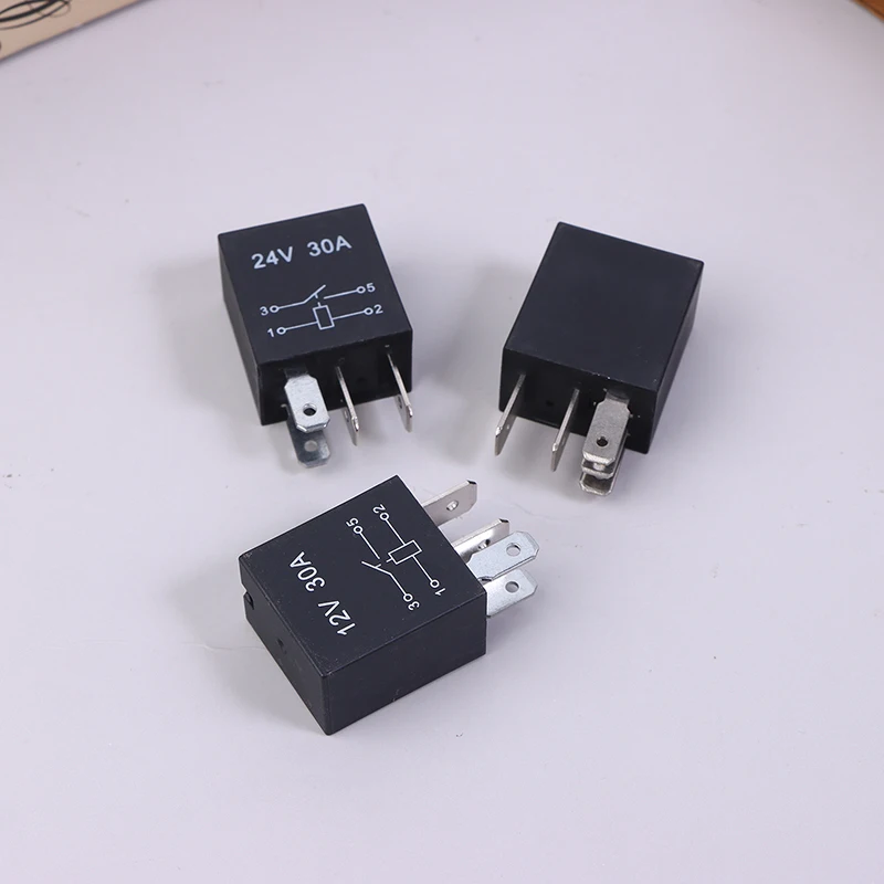 1Pc 4 Pin/5 Pin 30A 12V/24V Violet Series 4-pin/5-pin Waterproof Automotive Relay Car Relay Socket Adapter 3.5 x 2.2 x 1.5 cm