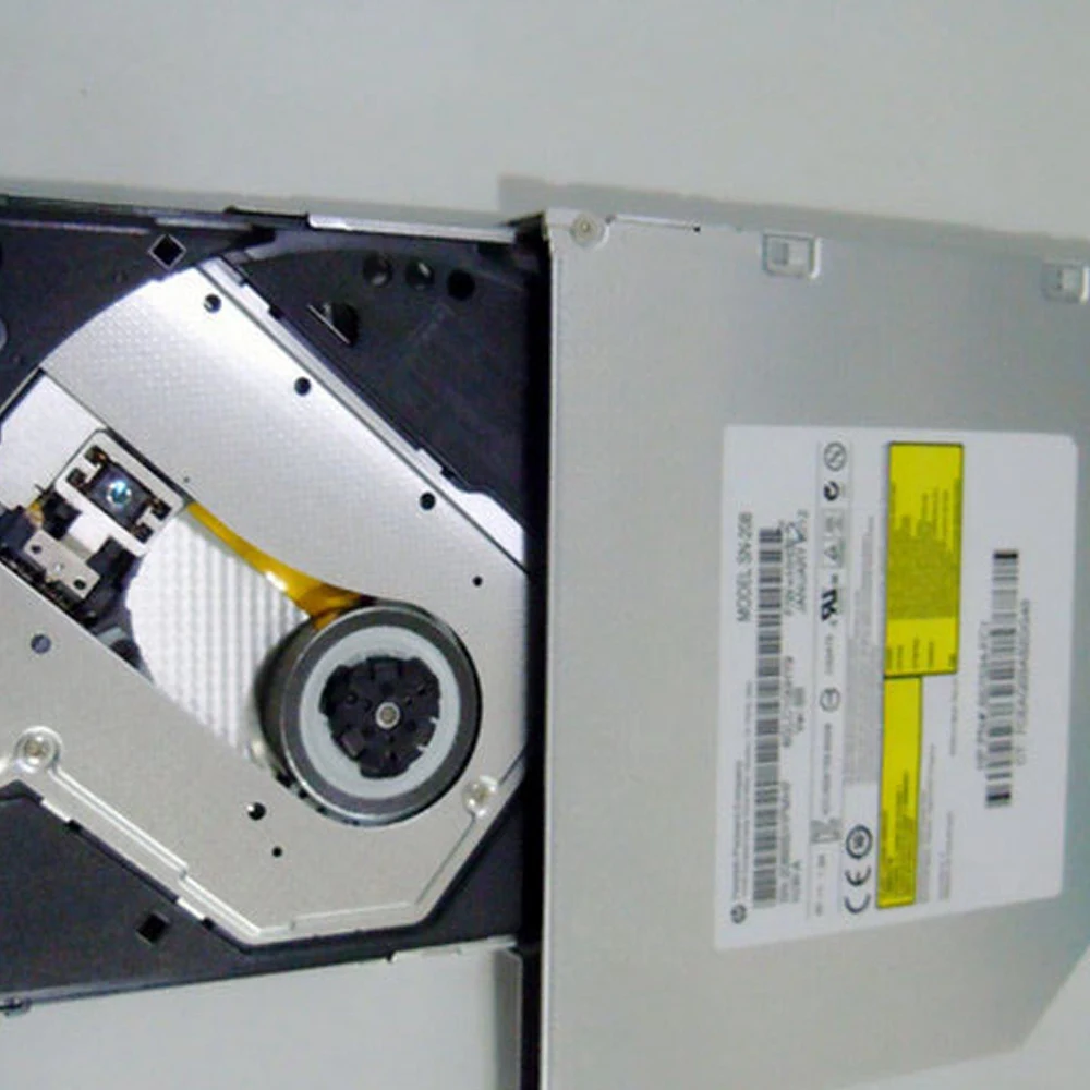 Grabador de DVD CD RW Unidad de disco óptico SATA interno de 9,5 mm Grabador de DVD para portátil SU-208-N33R