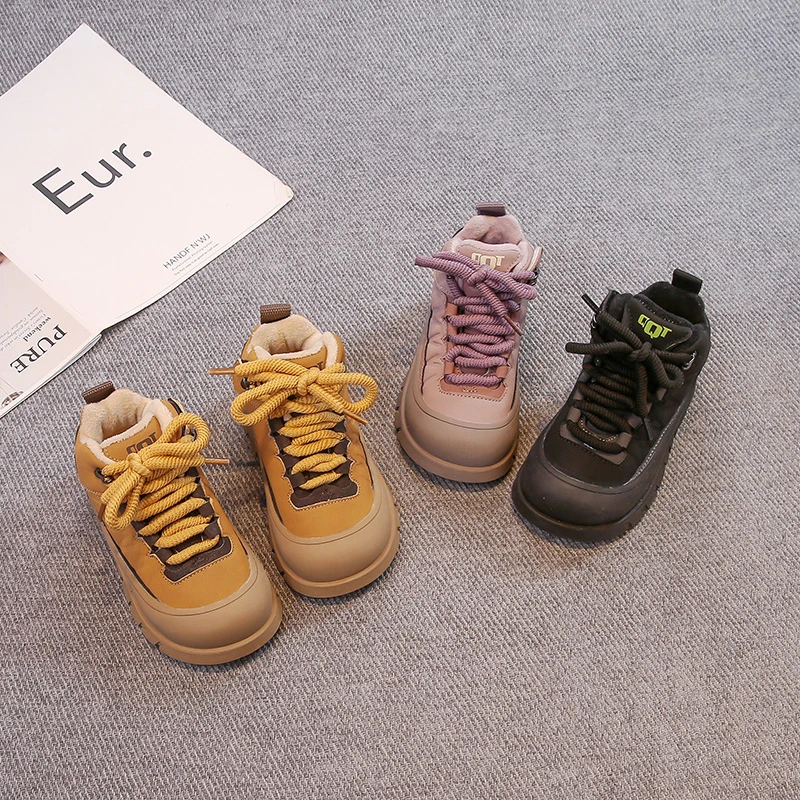 

Детская повседневная обувь, замшевая теплая детская спортивная обувь с мягкой подошвой, зима 2025, новые кроссовки для бега для мальчиков и девочек, удобные модные нескользящие кроссовки