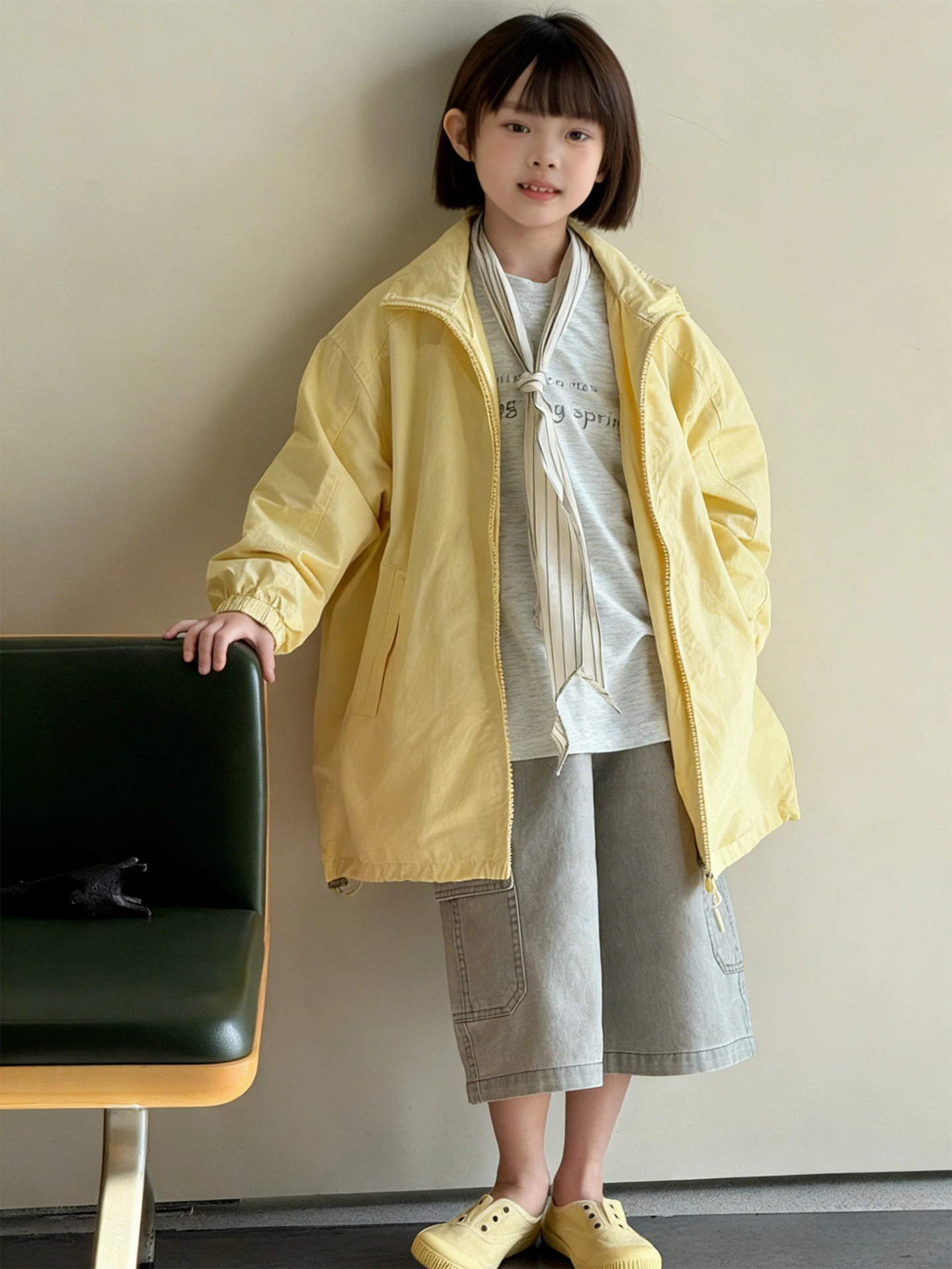 女の子アウトドア春秋ルーズフィット薄手ジャケットスタンドカラーカジュアルスタイル子供ファッション上着黄色