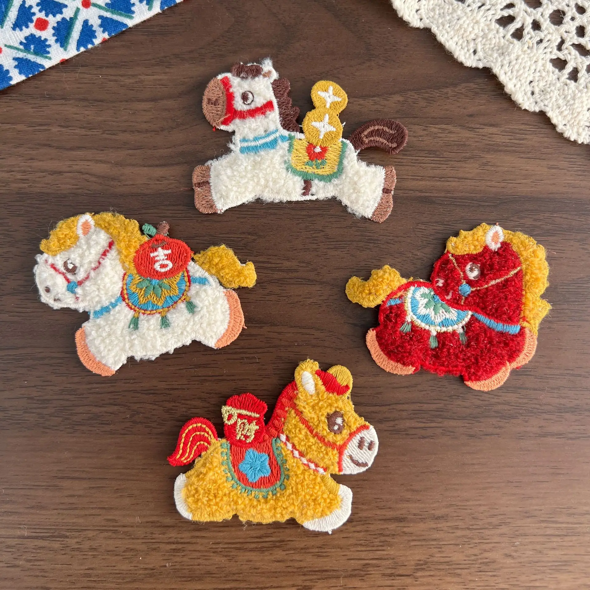 DIY Brooch Pin 2026 Horse Year Cute Embroidered Cloth Patch for Phone Case Red Envelope Hair Clip Decoration Colorful
