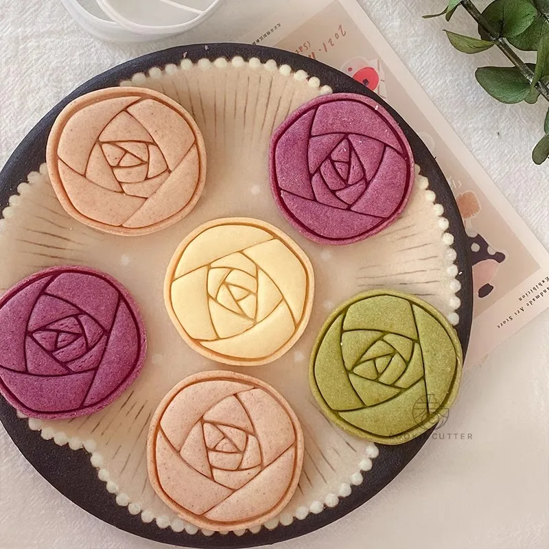 Mother’s Day Thickened Rose Shape Flower Pattern Cookie Cutter Love Mom Nameplate Biscuit Stamp 3D Hand Pressed Mold Kitchenware