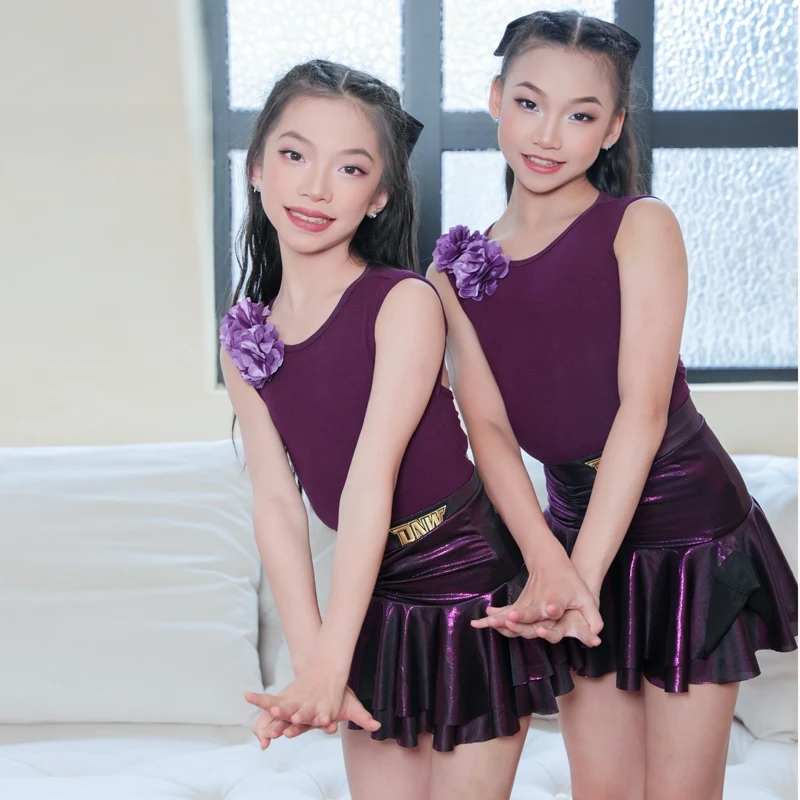Nieuwe Latin Dans Kostuum Voor Meisjes Paars Mouwloze Bodysuit Met Bloem Plooirok Kids Rumba Samba Prestaties Jurk 3900