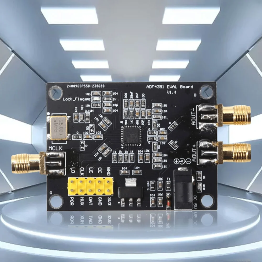 35M-4.4GHz PLL RF Signal Source Phase Locked for Loop Frequency Synthesizer for SMA Interface ADF4350/ADF4351 Development Board