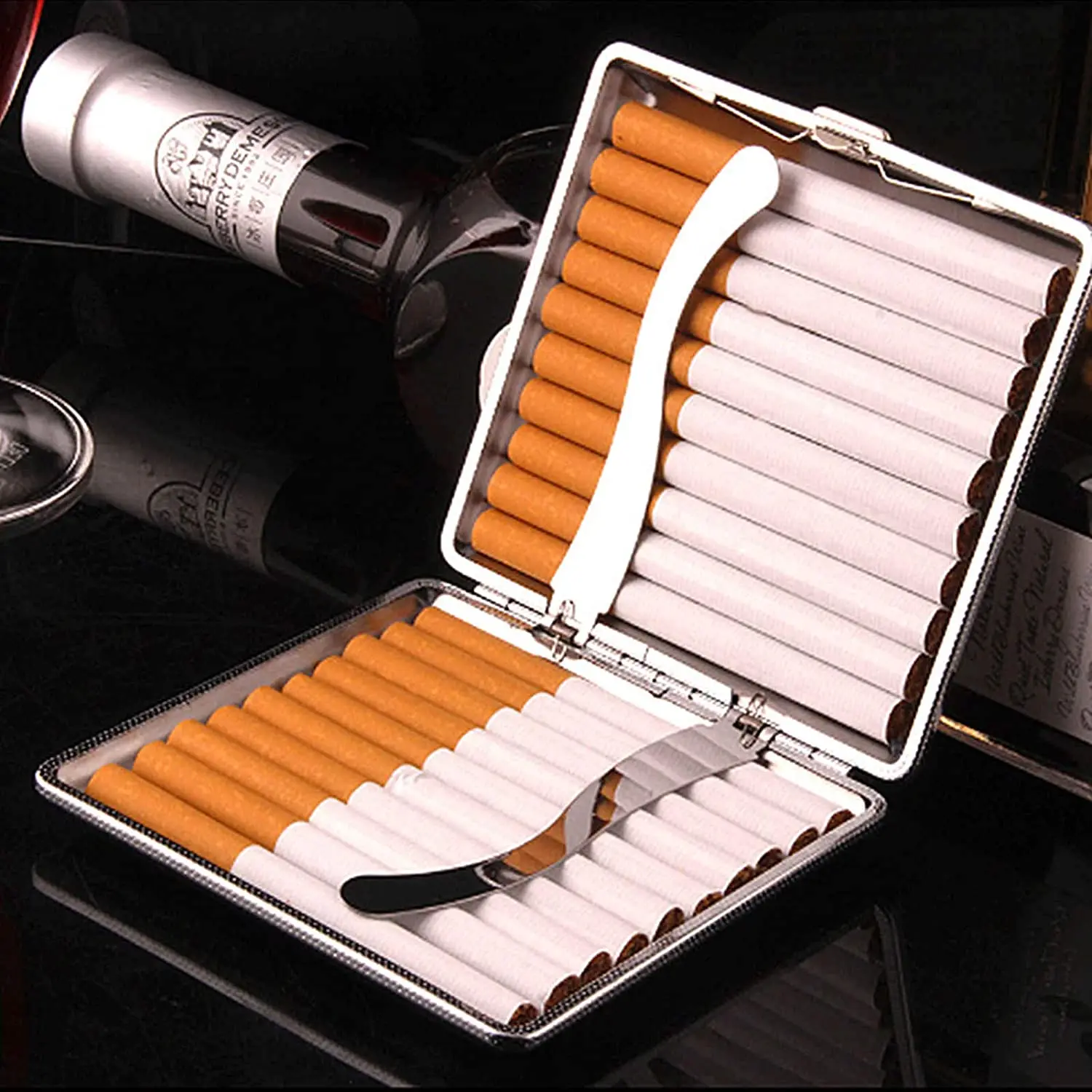 Gift for Men\'s Leather Cigarette Box 20 Sticks cigar Case Metal Leather Smoking Accessories Cigarette lady Storage Cover hold