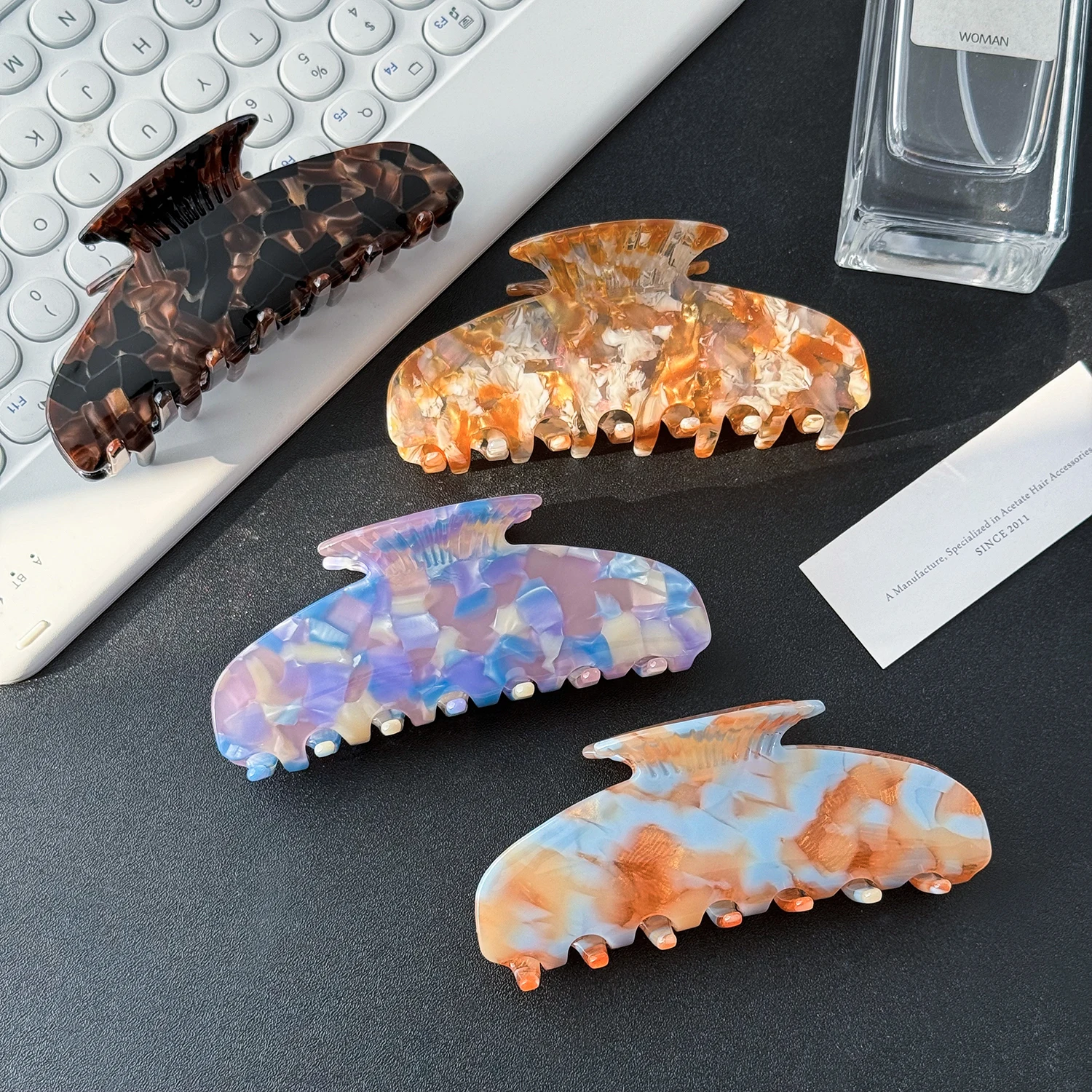 

Korean Style Large size Fish Tail Shape Cellulose Acetate Hair Claw