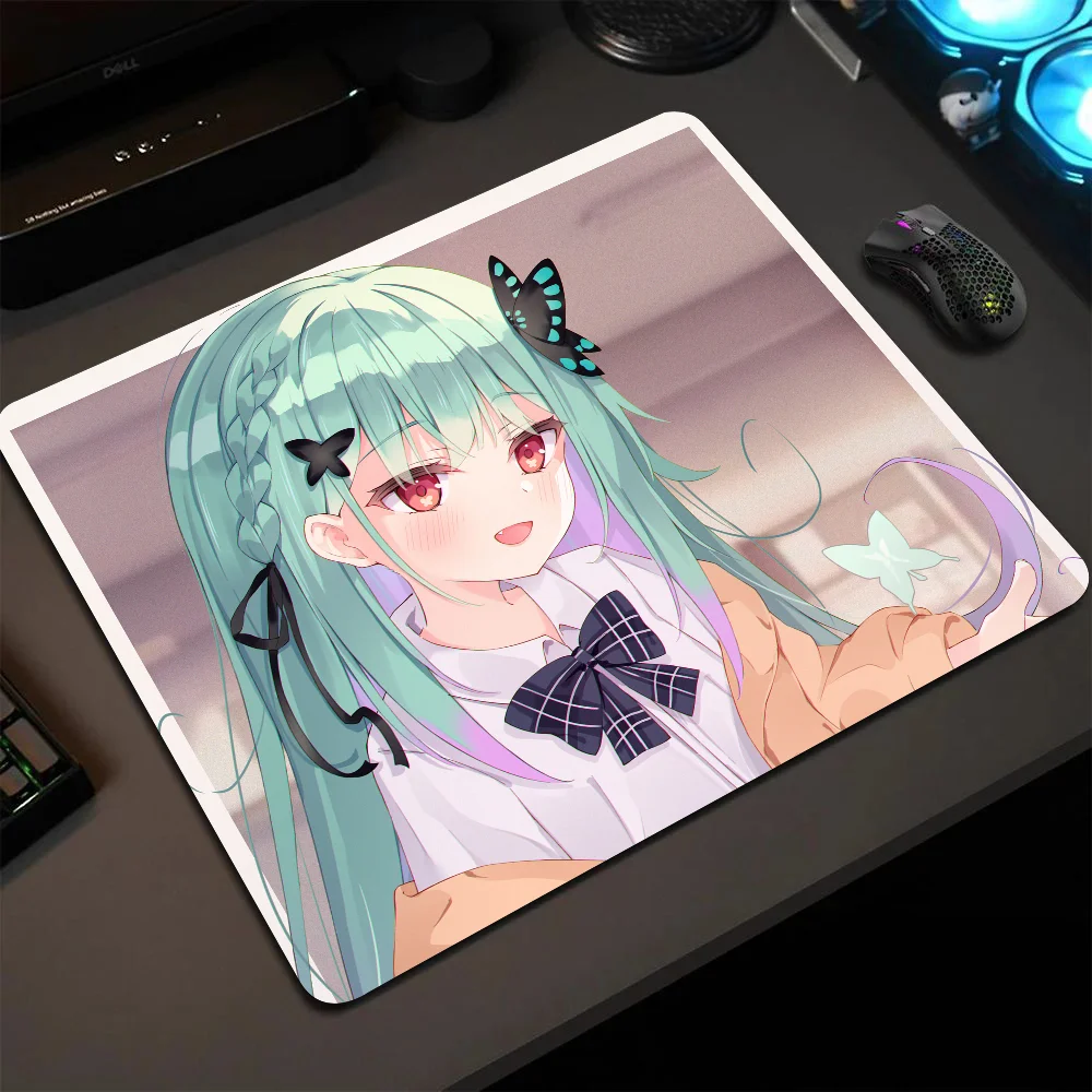 

Rushia Uruha Hololive Girl Anime Mousepad Small LockEdge Mouse Pad For Gamers Computer Desk Pad Anti-slip Rubber