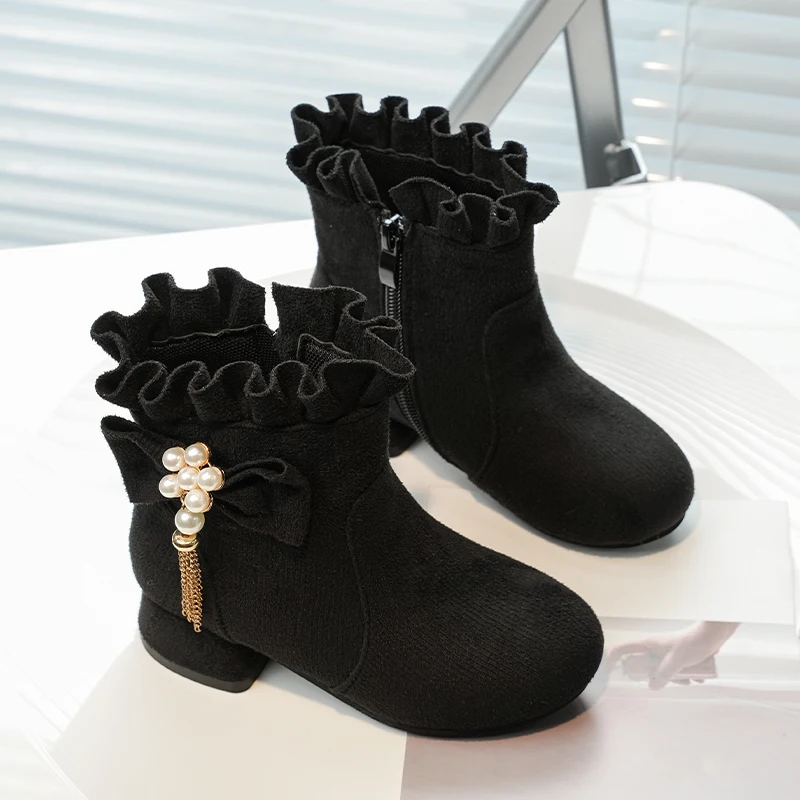 الفتيات الصغيرات الأسود كشكش طوق الأحذية الجلدية مع لامعة مطرز القوس 2025 جديد الشتاء الاطفال مدرسة حفلة أحذية بوت قصيرة عدم الانزلاق شيك