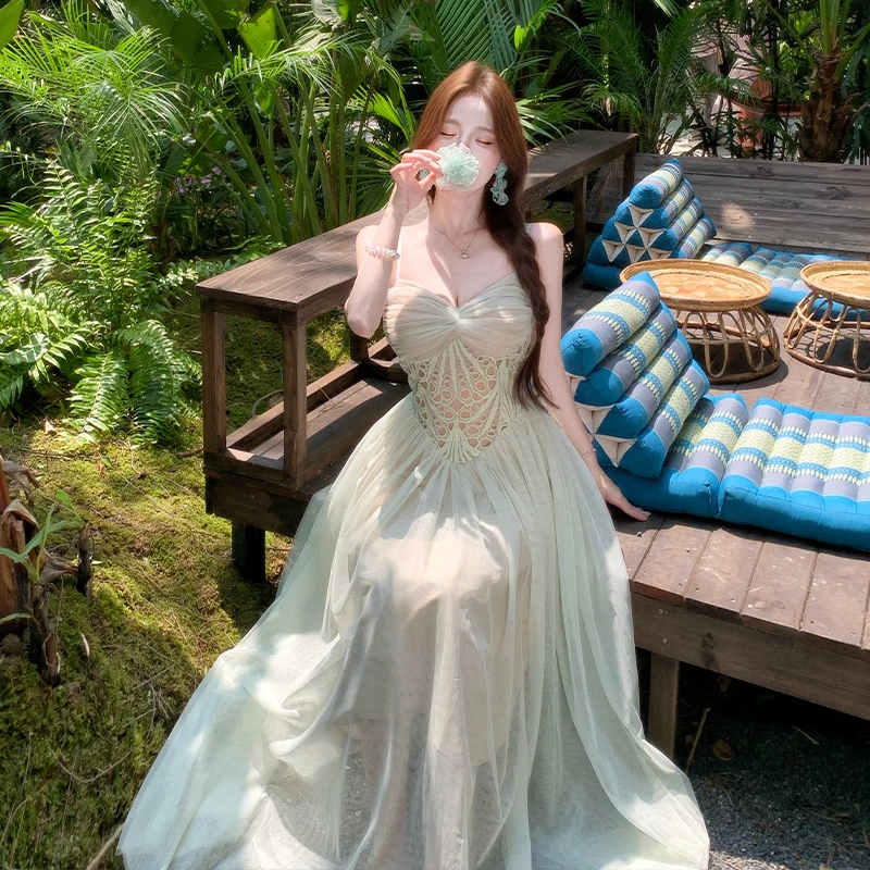 

Beach Vacation Style Lace Trim Mesh Strap Dress Waist Cinched Beautiful Summer Long Sleeveless V-Neck City Walk A-Line Dress