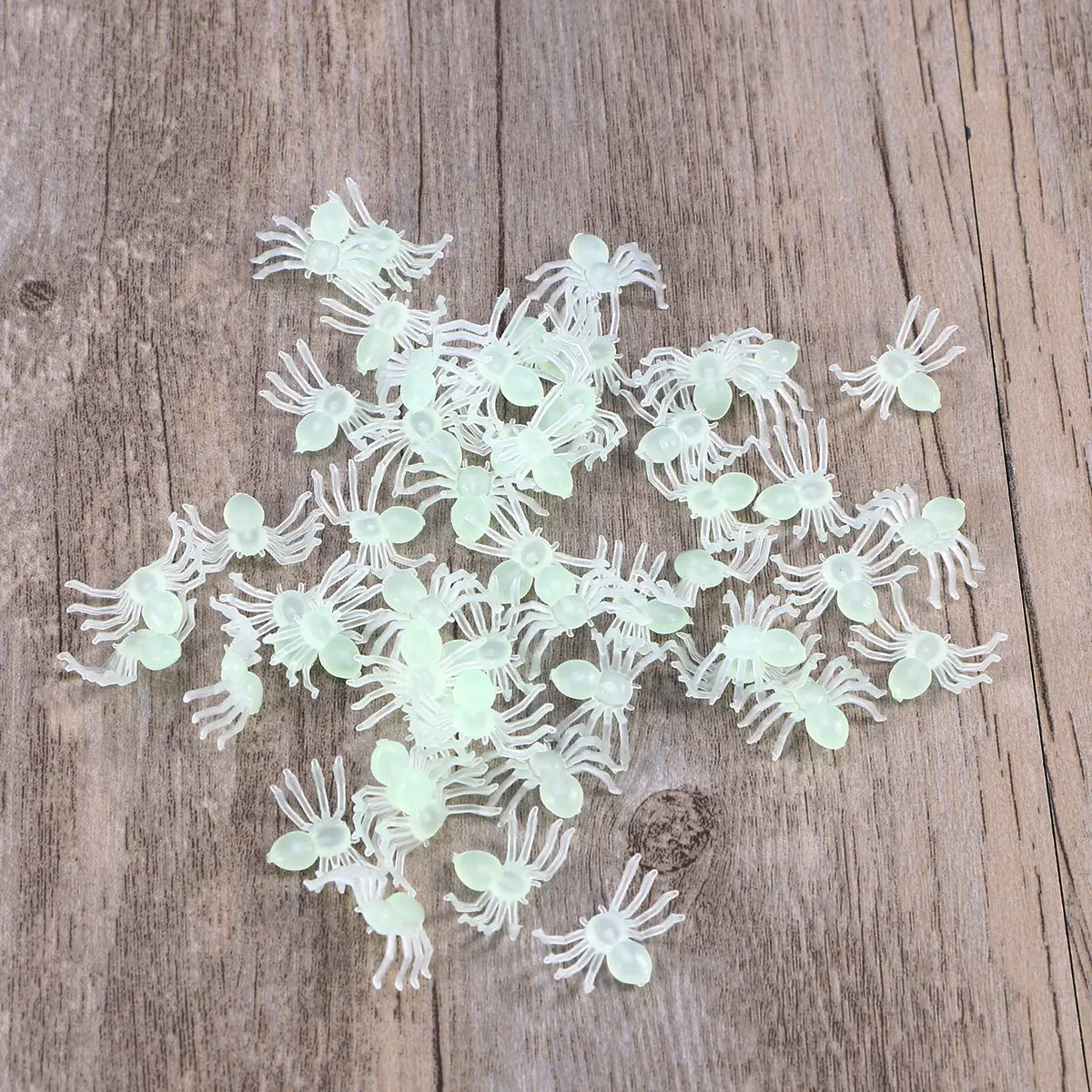 

100 Pcs Scary Spiders Insect Toys Halloween Party Decoration Prank Fake Tricky Pranks