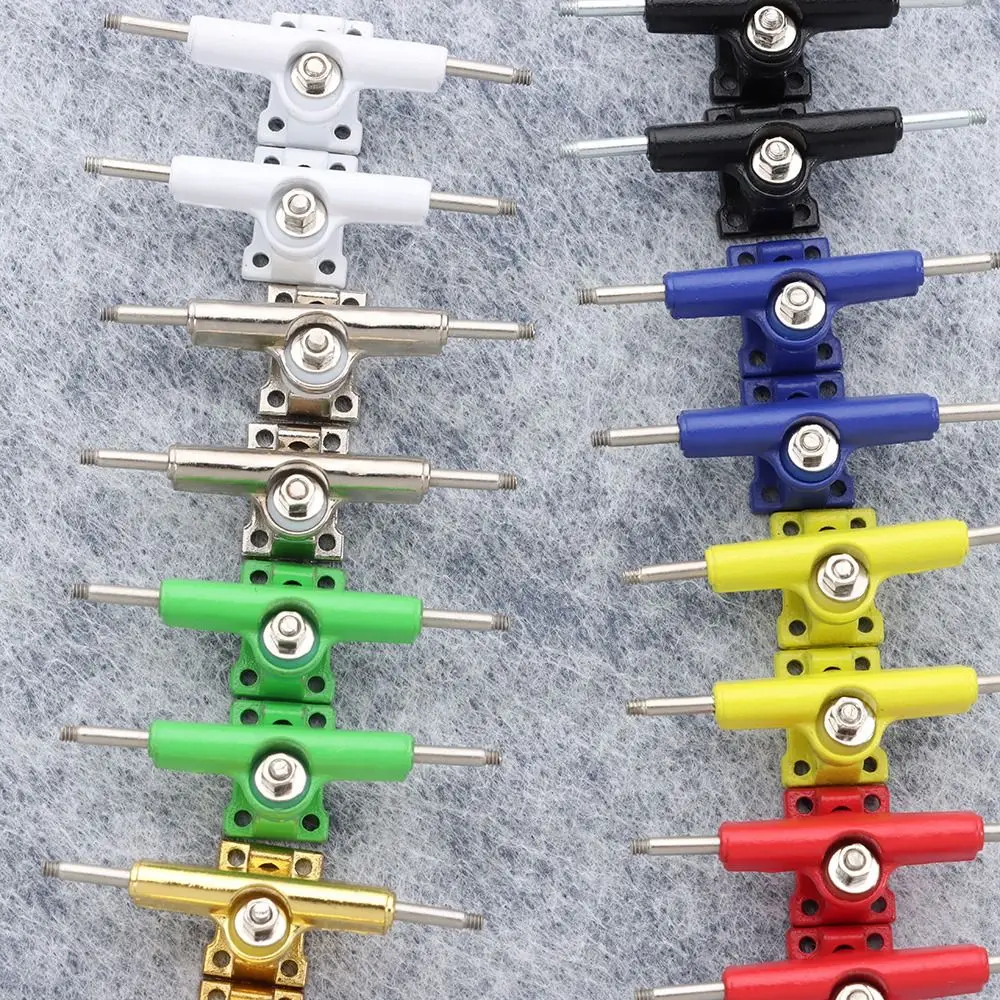 1 paar Langlebig Mit Muttern Griffbrett Lkw Lkw Schrauben Modell Lager Deck Klammern Mini 32mm Finger Skateboard Teile