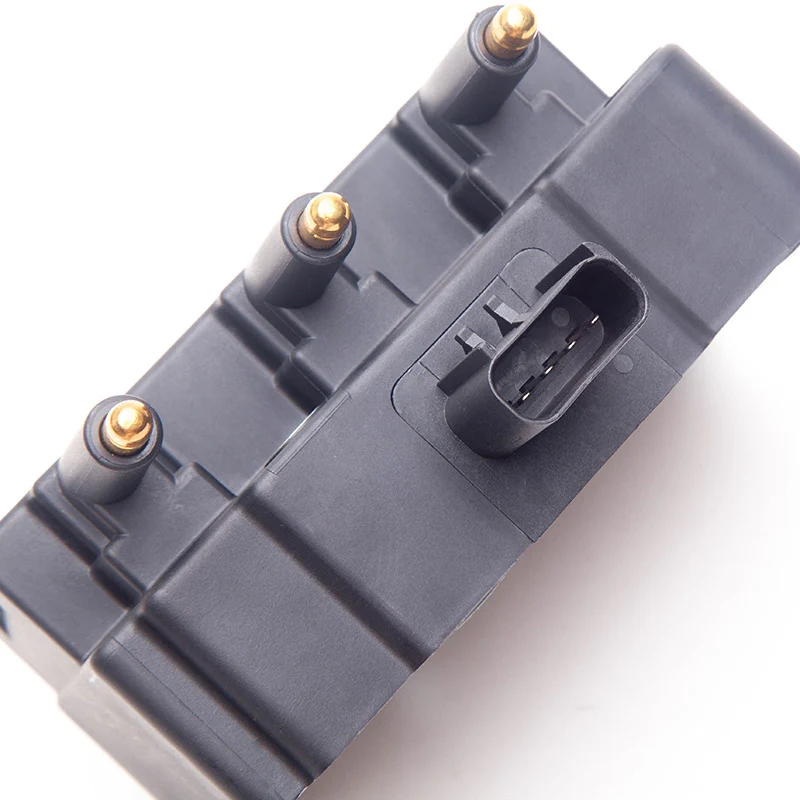 

Катушка зажигания 56032520AC/56032520AF/UF305/56032520AB/56029098AA для Chrysler Grand Voyager 3.0L/Jeep Wrangler 3.8L/Dodge Viper