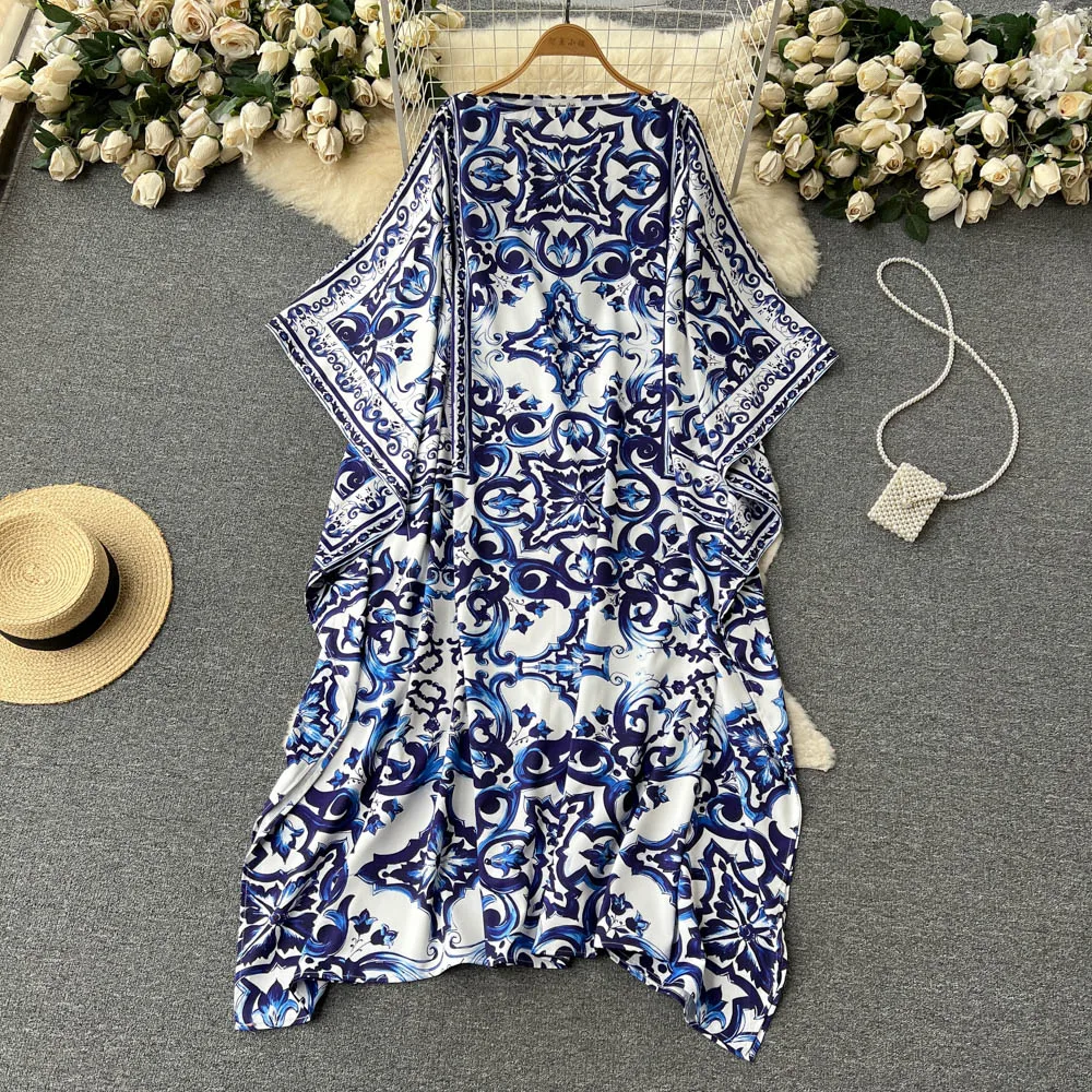 

Spot shot - European and American fashionable Blue and white pottery one neck loose dress