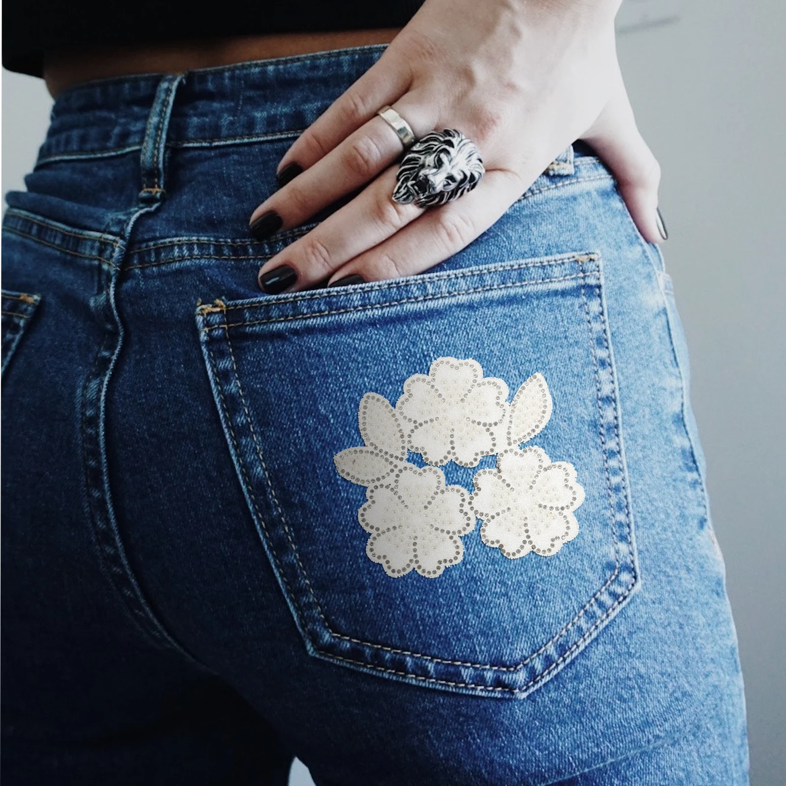 

Plum Blossom Resin Iron On Patches Glitter Rhinestone Flower Applique Decorative Clothing Accessories Diy Garment Repair