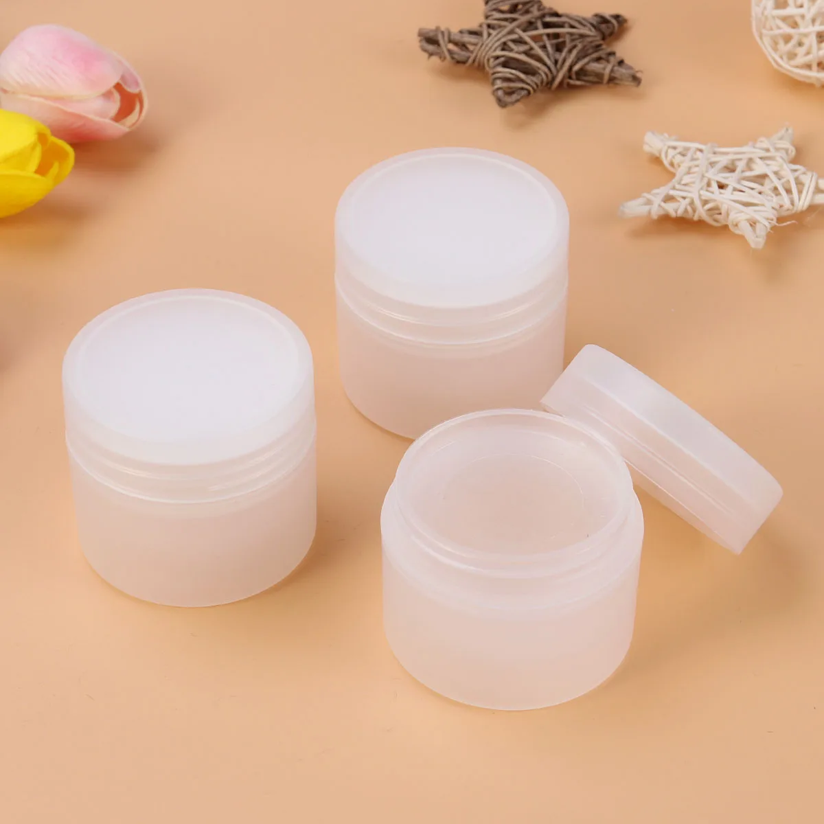 

3pcs Cream Bottles Empty Jars Space Saving Portable Containers Travel Jars For Lotions Lip Balms Creams