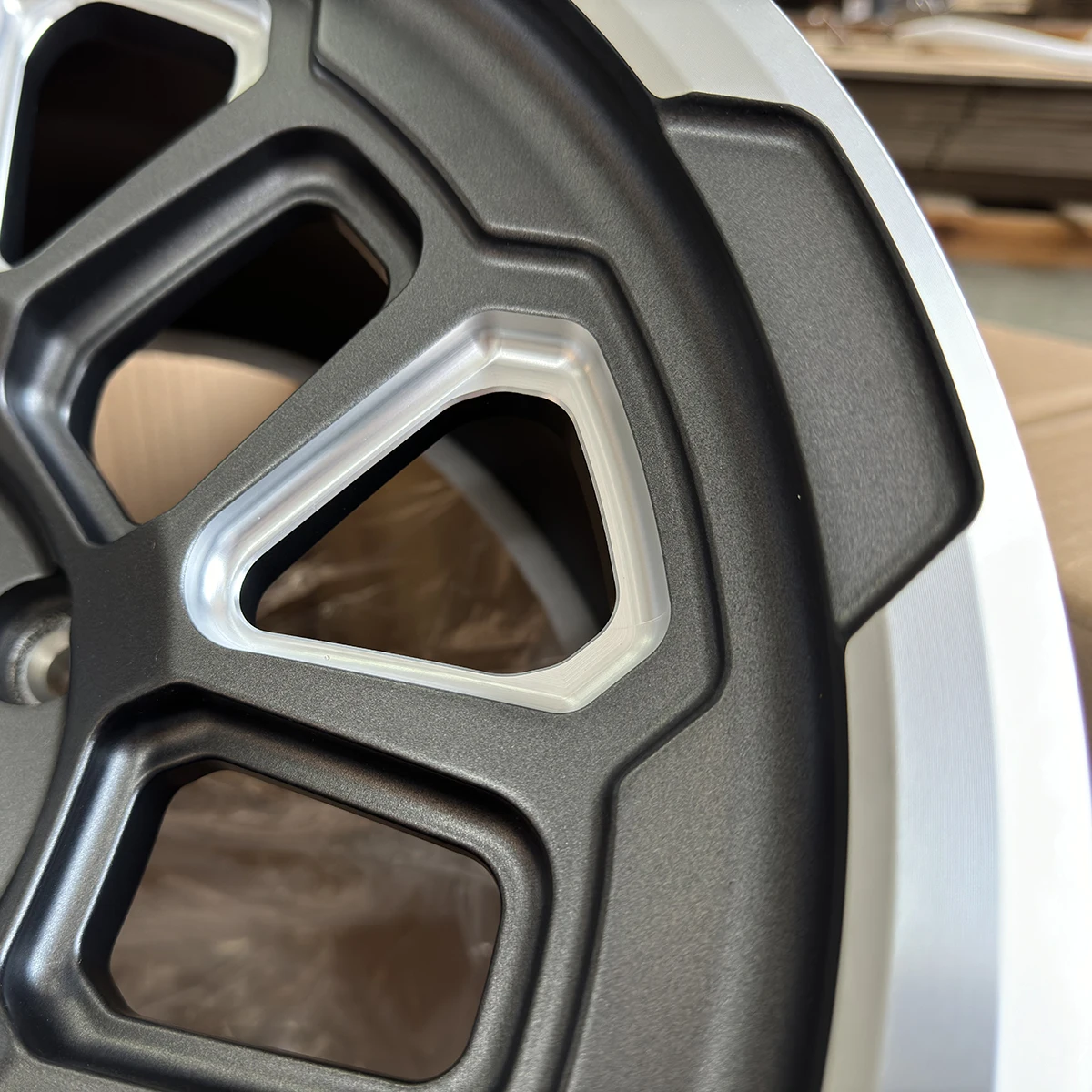 

High-Strength Forged Aluminum Wheels Impact-Resistant All-Terrain Ready Fast Shipping Available in 5 6 8 Holes New Condition