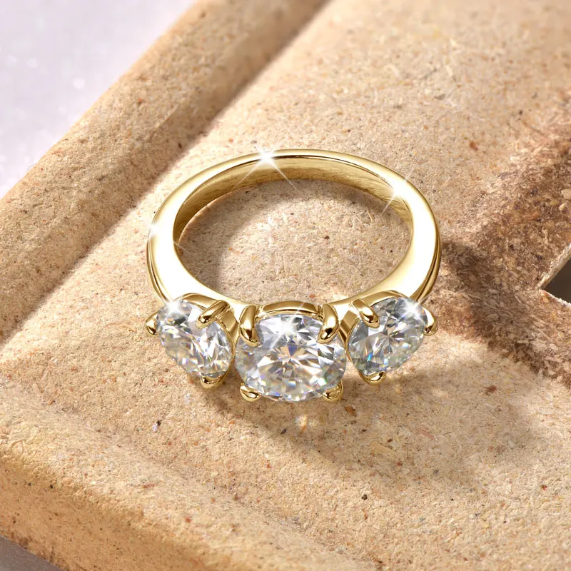Rrjzz-zertifizierter Rundschliff 4CT 3-Stein-Moissanit-Verlobungsring D Farbe VVS1 im Labor hergestellter Jubiläumsring mit Imitationsdiamant – Detail 17