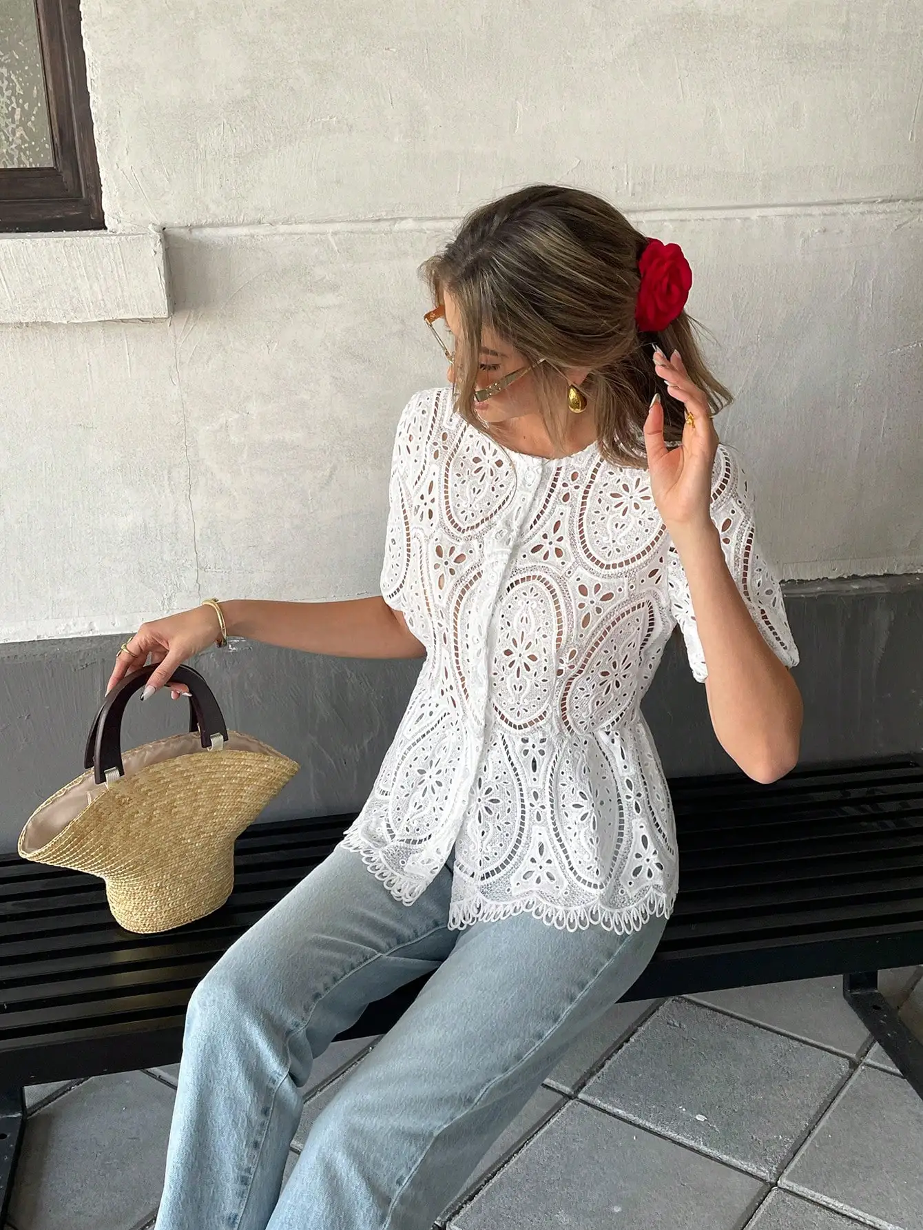 

Women's Spring Summer Floral Hollow Out Lace Short Sleeve Blouse