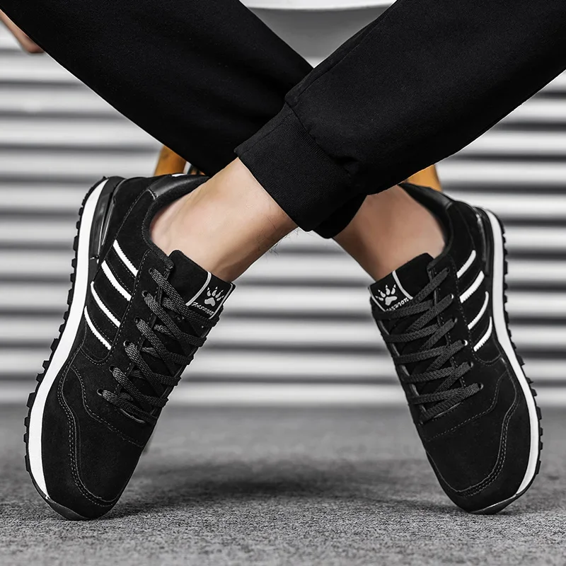 2025 جديد جودة عالية الرجال أحذية رياضية جلدية حذاء كاجوال الخريف تنفس حذاء رجالي الذكور حذاء مسطح حذاء رجالي كاجوال