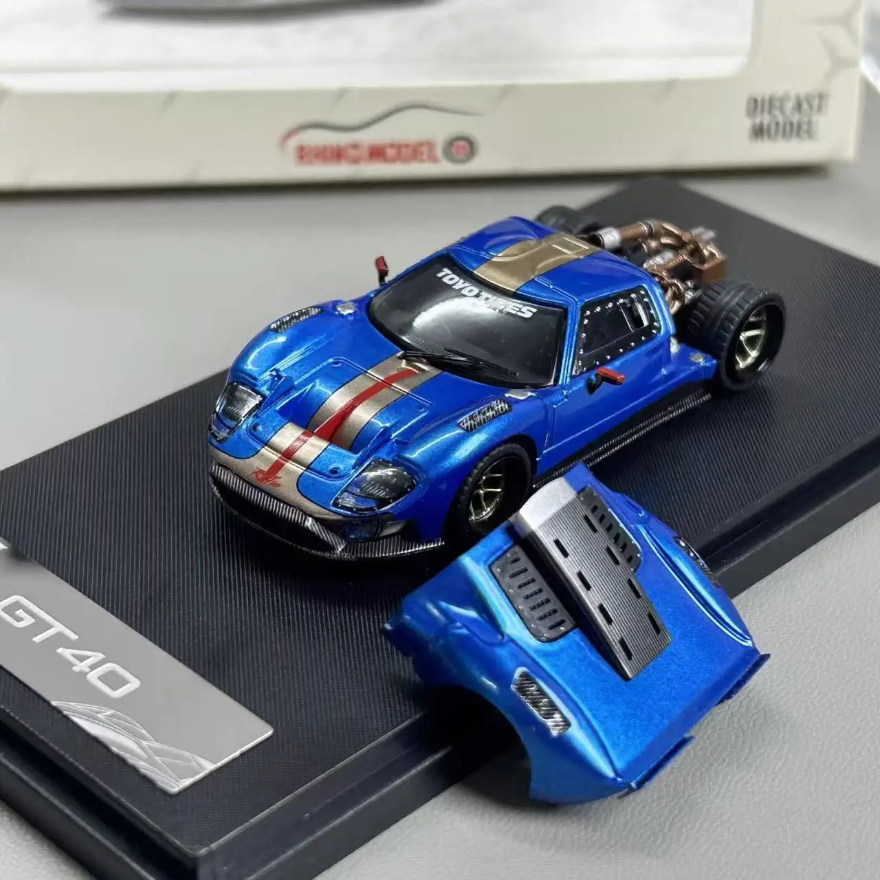 

RM 1:64 Ford GT40 Supercar, легкосплавный автомобиль, литье под давлением и игрушечный транспорт, модель автомобиля, миниатюрная масштабная модель автомобиля для детей