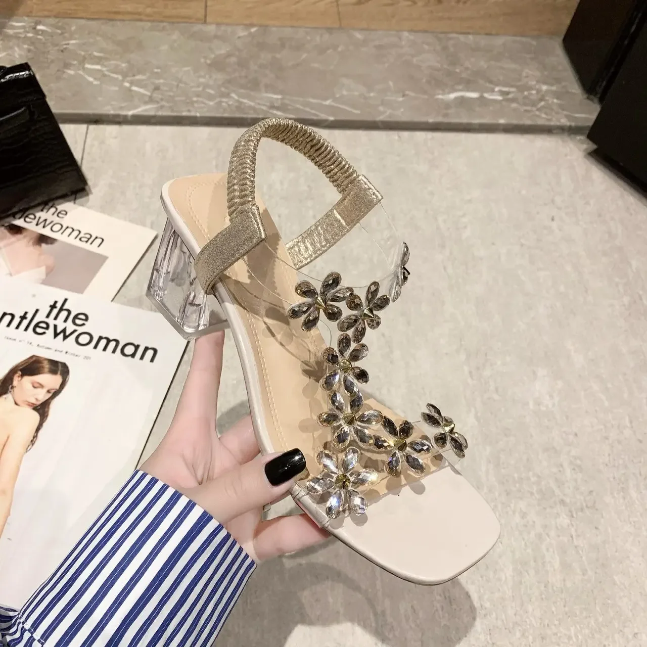 Sandals Women Summer New Fashion Women\'s Sandals 2024 Flowers Rhinestone Sandals Transparent Root Open Toe Woman Heeled Shoes