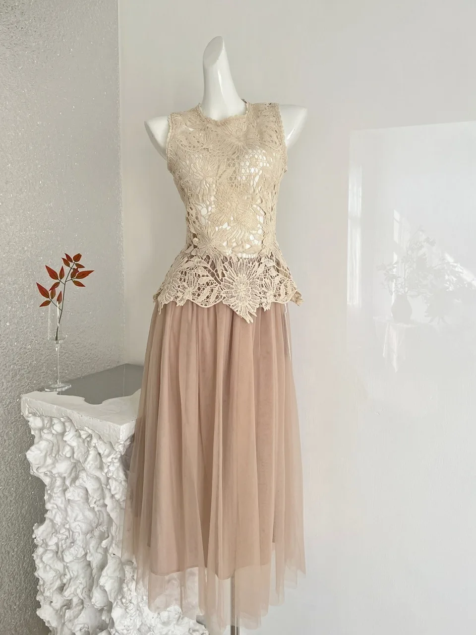 

Gentle Wind Svel Hollow out Lace Top High Waist Me Skirt Two Piece Set Summer Faion Women's Clothing Ensemble