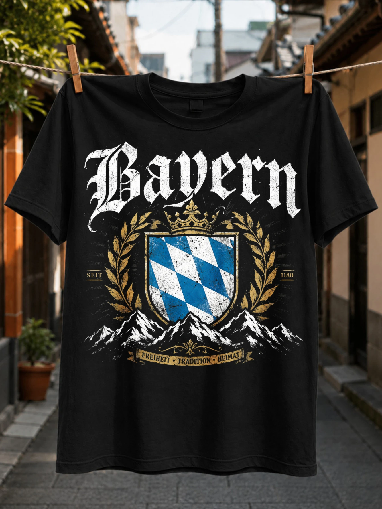 T-shirt unisexe avec motif BAYERN vieilli, couronne bleue, montagnes dorées et lauriers, Freiheit Tradition Heimat