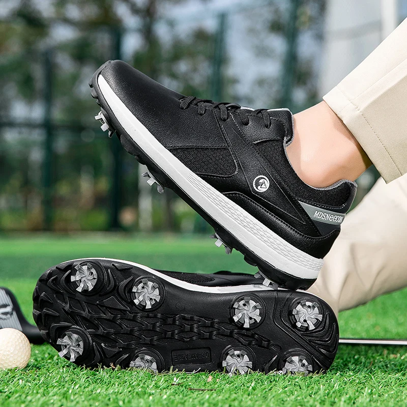 Sepatu Golf Pria Baru Sepatu Kasual Spike Samping Anti-selip Tahan Air Olahraga Hiking Luar Ruangan Profesional Latihan Pemain Golf