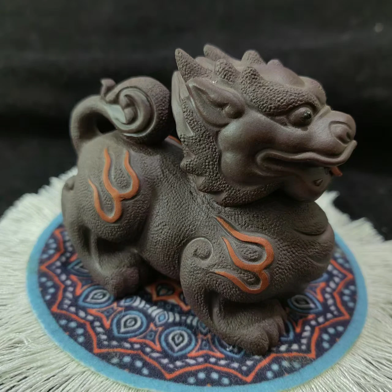 

Fine Glazed Ceramic Foo Dog Dragon Lion Statue Clay pottey,Vintage Asian Dragon mithycal animal tea pet Feng shui unicorn qilin