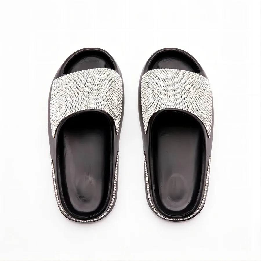 Fashionable summer rhinestone super flash personalized diamond single sequined sandals for men and women