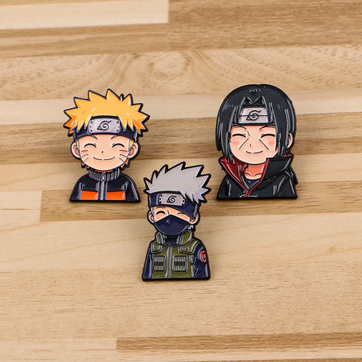 Promotion : Broche en émail Naruto, broche de dessin animé anime, épinglette Hatake Kakashi pour sac, chapeau, vêtements, décoration, objet de collection, cadeau de fête, souvenir