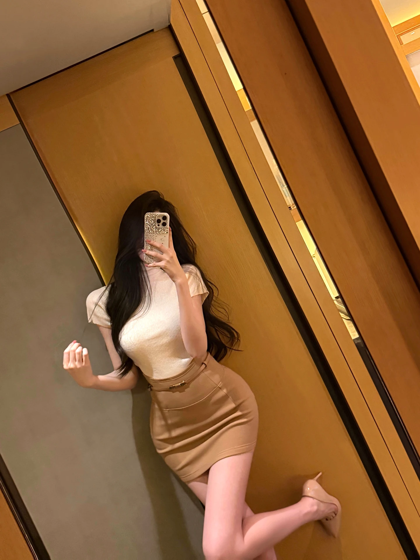 

Сексуальная универсальная юбка с высокой талией, эластичная, облегающая, с эффектом обертывания, короткая юбка в корейском стиле.