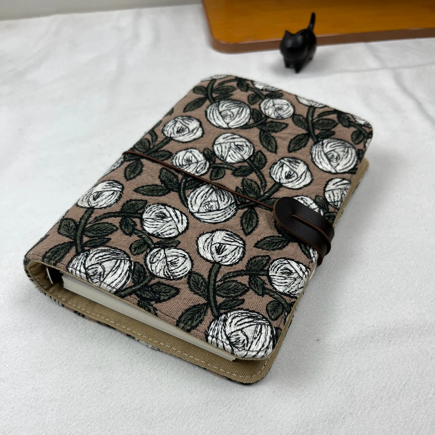 A6 Loose Leaf Ledger, Embroidered Fabric Diary, Portable Handmade Notebook, Art Student Notebook 15X11CM
