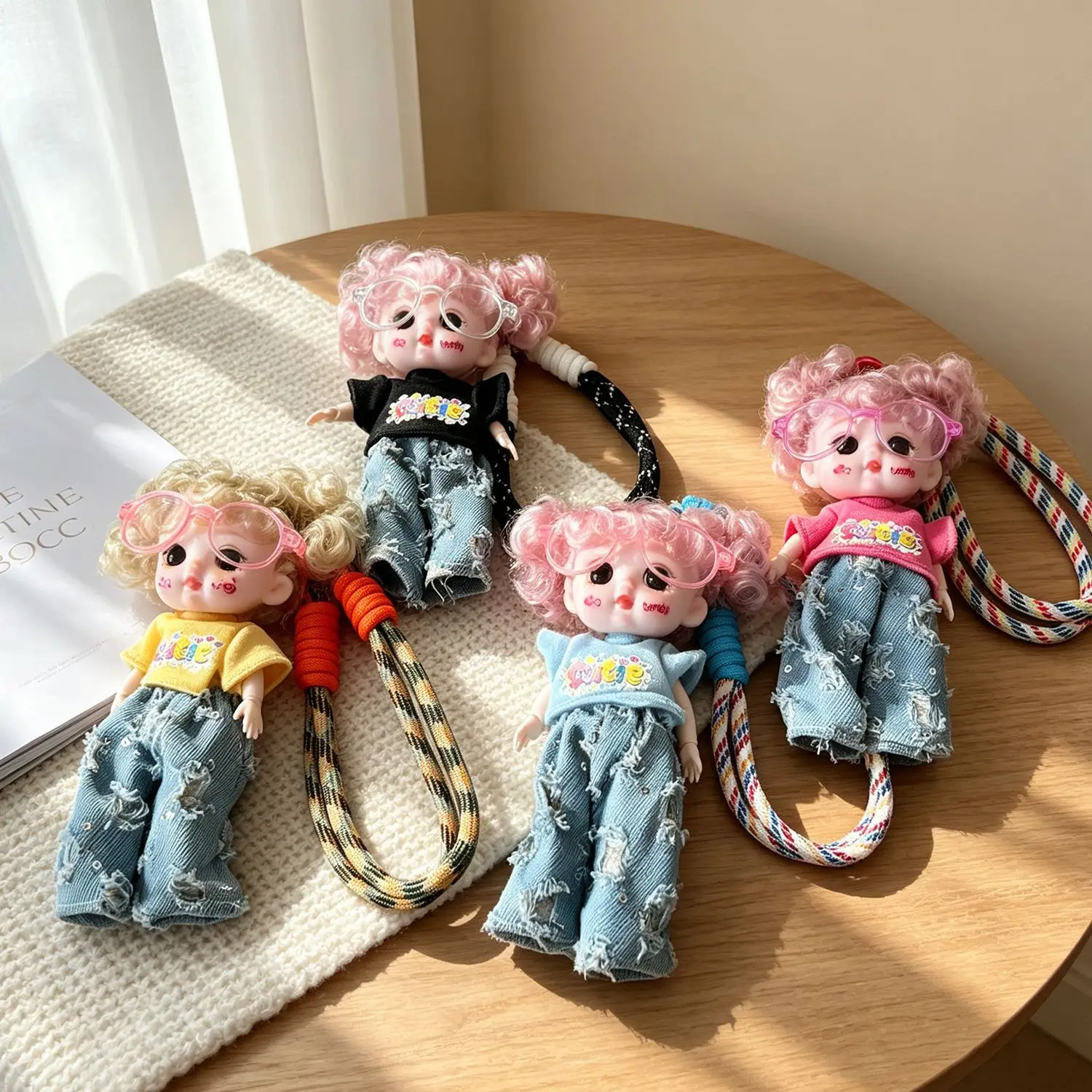 Curly Hair Girl Doll Keychain Pendant Fashion Dress Up Mini Princess Doll Toy Exquisite Makeup Doll Toy Bag Car Key Chain Charms