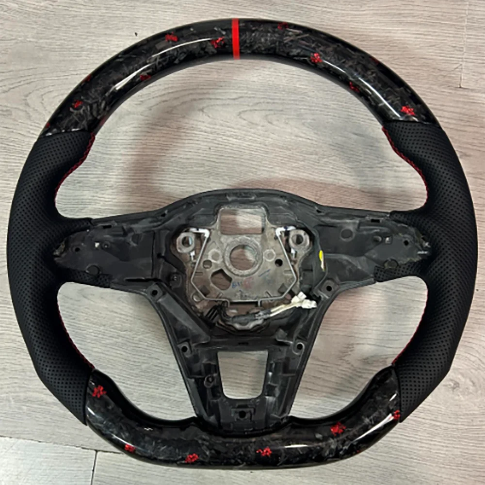 

Рулевое колесо из углеродного волокна по индивидуальному заказу без функции подогрева в сборе для VW Golf MK8 GTI RLine MK8